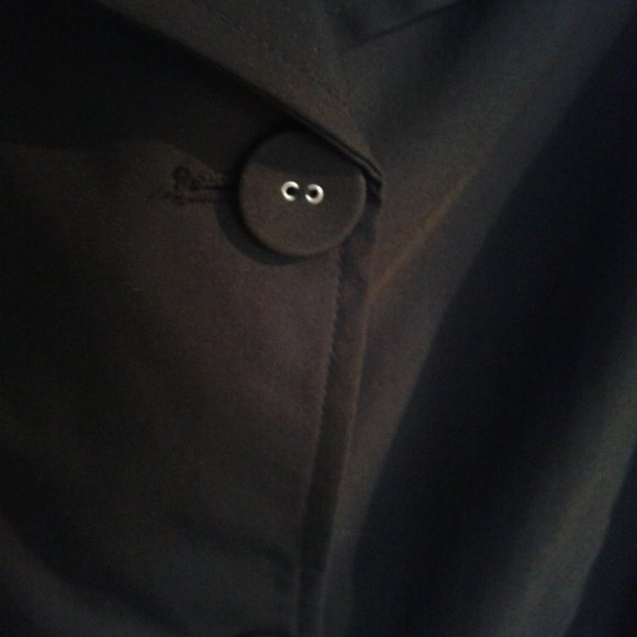 Tranche coat Designer Samuel Dong size M ,qualety material not worn new. - Picture 4 of 11